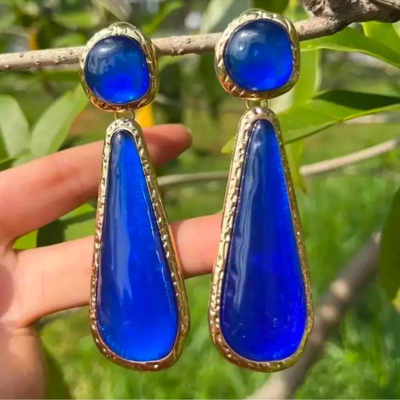 Selena Gomez Gold Blue Resin Earrings - Picture 5 of 7